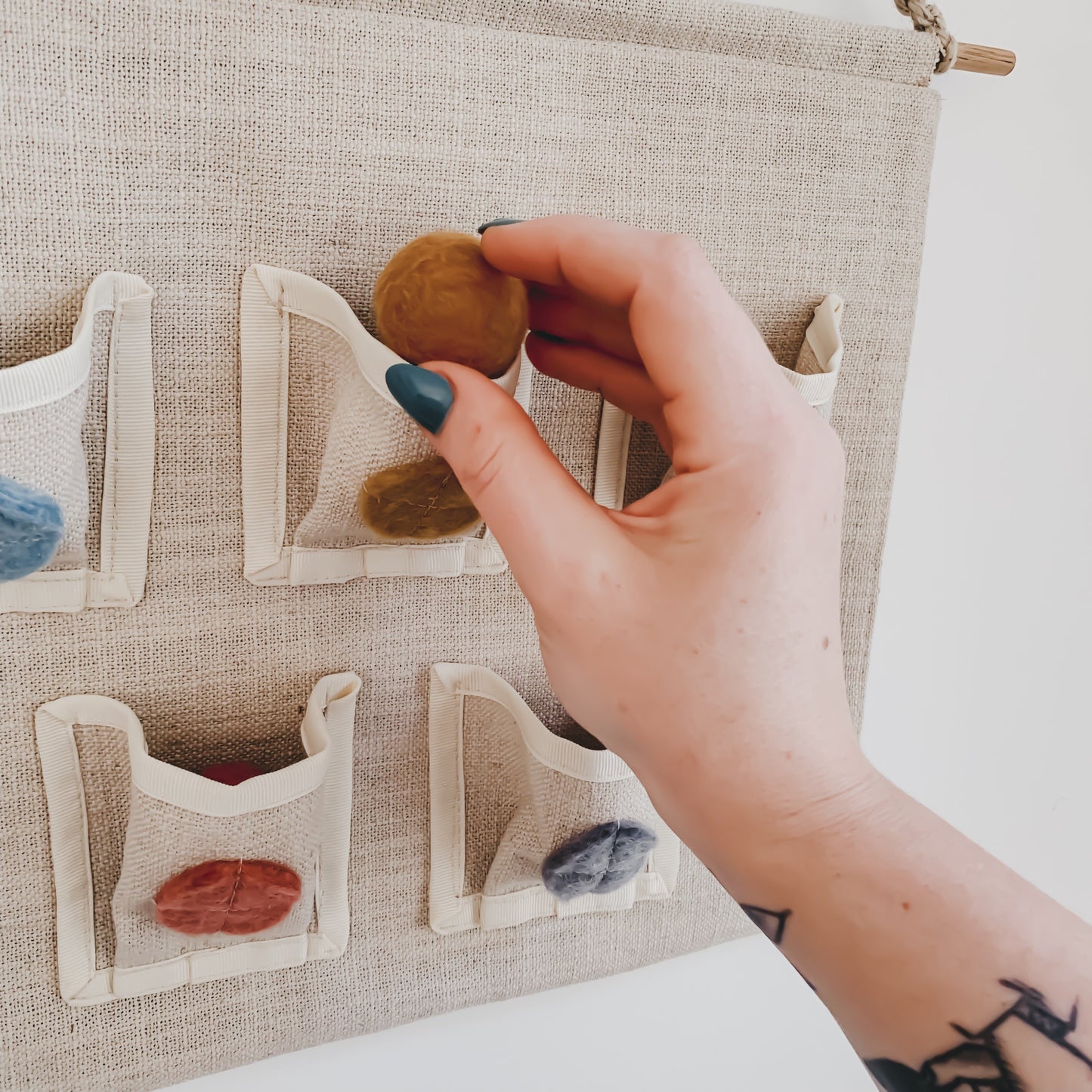 Montessori Colour Matching Game - kisschaseydesigns