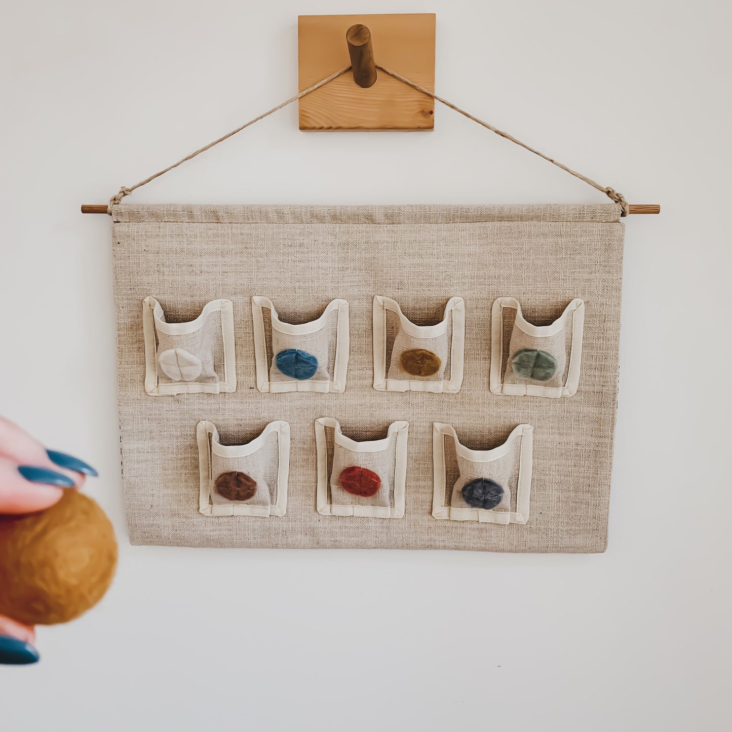 Montessori Colour Matching Game - kisschaseydesigns